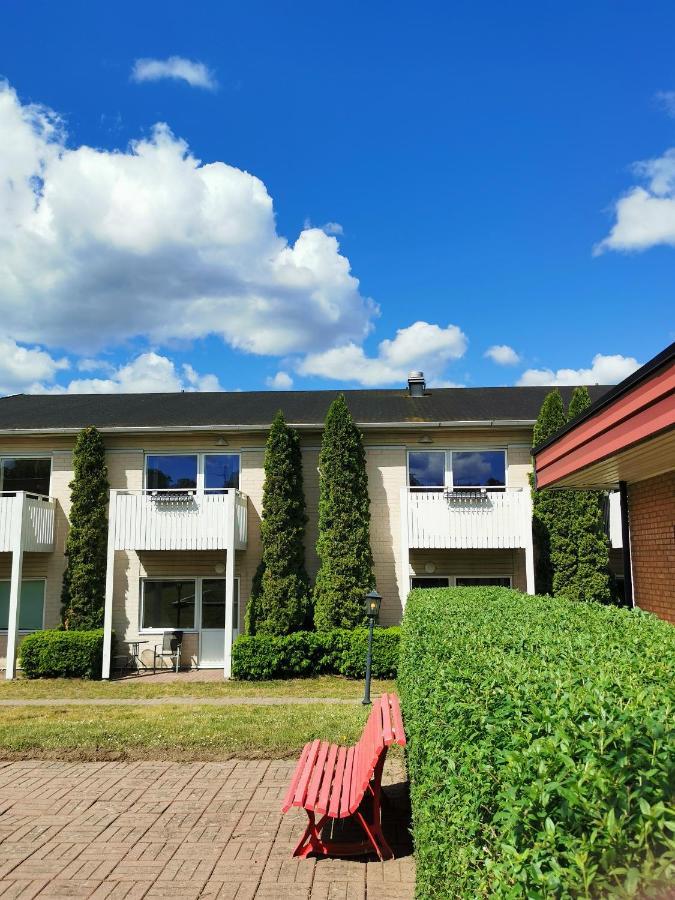 Green Door Hotel Soderakra Exterior photo